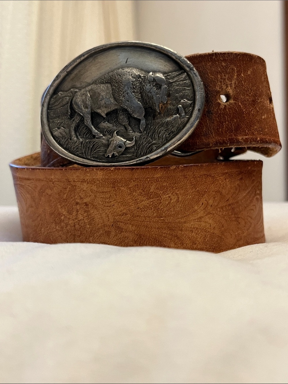 Vintage 1983 Siskiyou Buffalo Bison Pewter Belt Buckle on Genuine Leather Strap